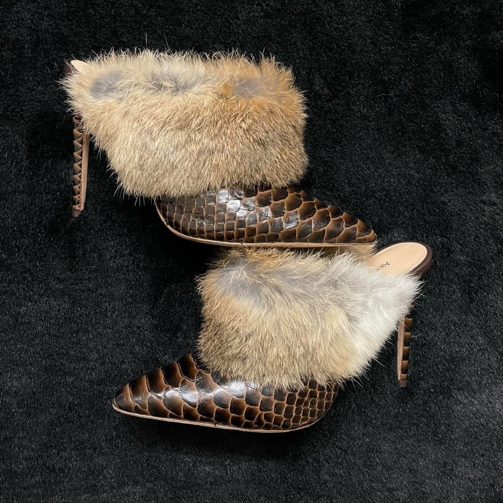 Alexandre Birman Brown Croc-Embossed Fur Trim Stiletto Mules